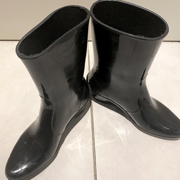 Ferragamo Rain Boots in Black - Picture 7 of 10